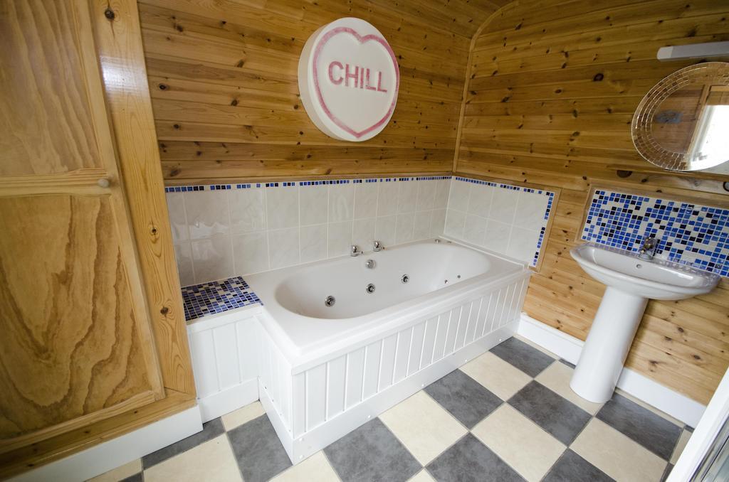 إلفراكومبْ Watermouth Lodges المظهر الخارجي الصورة